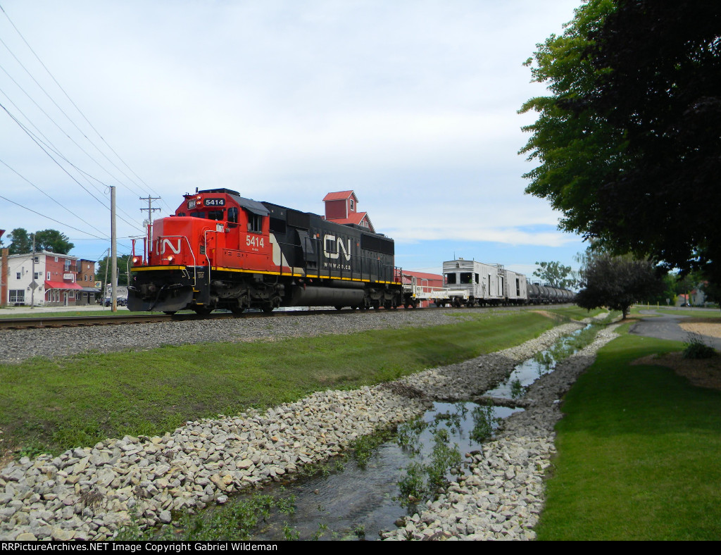 CN Weed Sprayer Train 